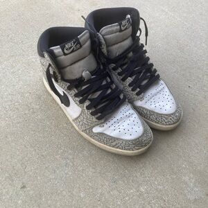 Nike Air Jordan 1 Retro High OG White Cement